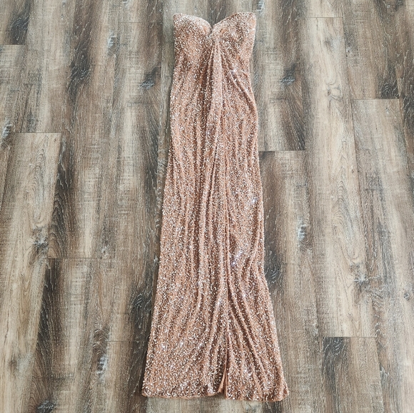 Retrofete Evie Sequin Dress in Silver Nude Strapless Size Medium NWT Maxi - Picture 2 of 14